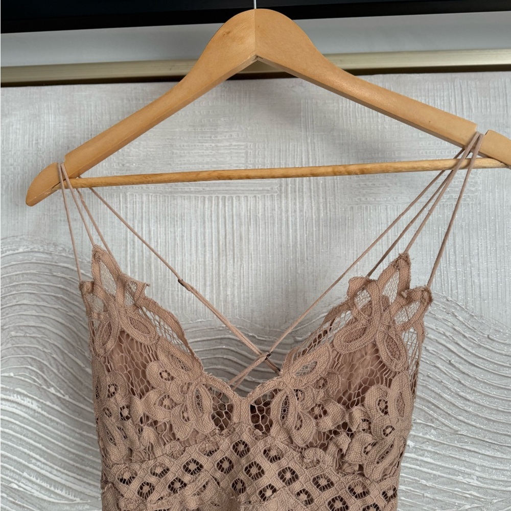 Lace Spaghetti Strap Top in Taupe